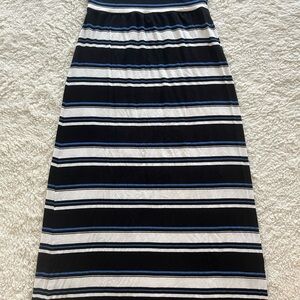 Max Studio Black and White Maxi  Skirt Resort Wear
